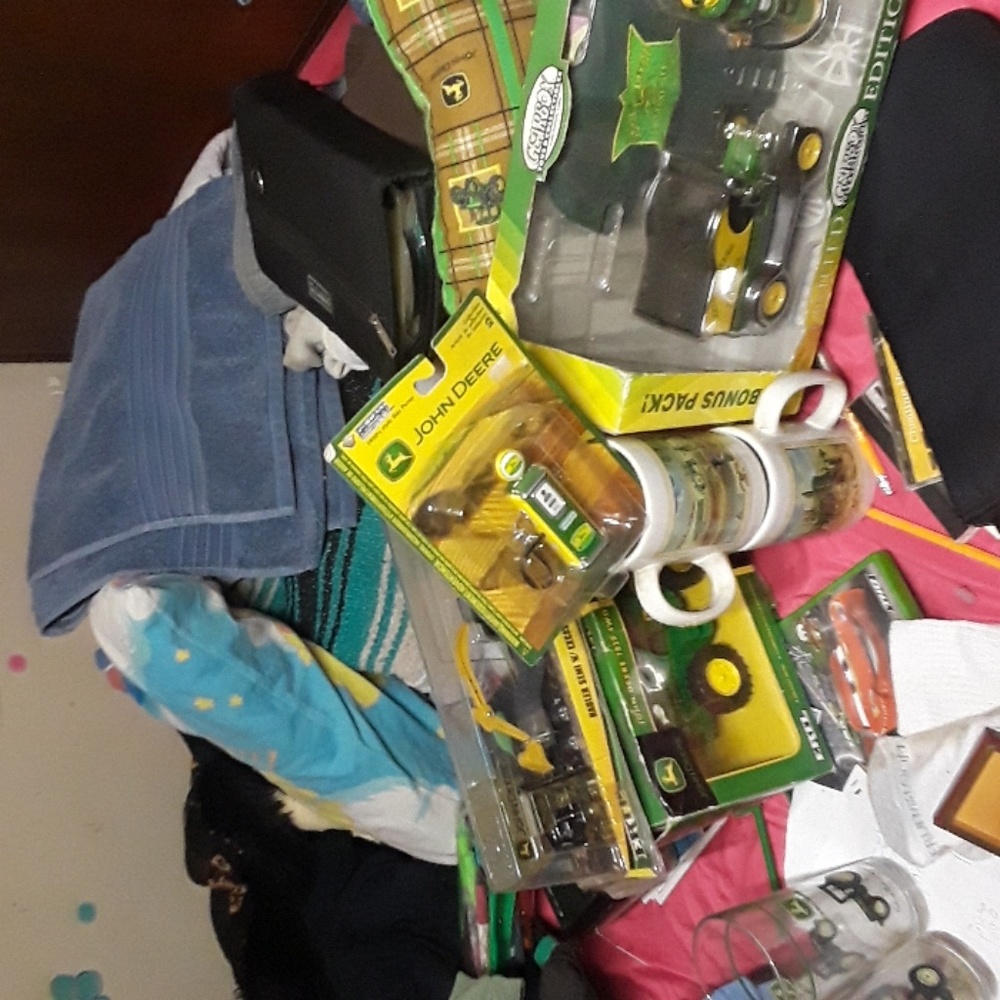 John Deere models - Picture 1 of 5